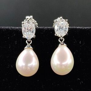 Crystal and Pearl drop earrings